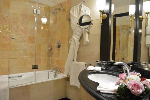 Foto del baño de Golden Carthage Hotel Tunis