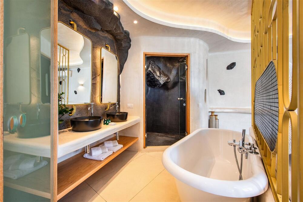 Foto del baño de Hotel Athina Luxury Suites