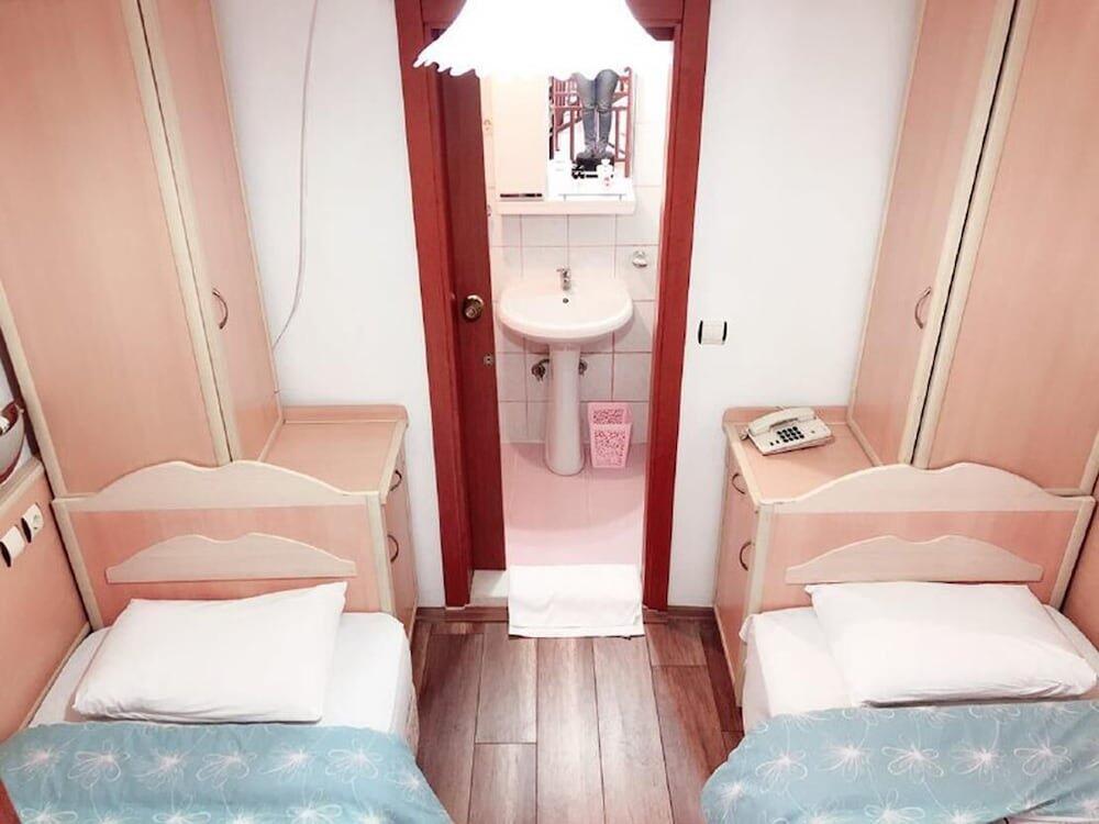 Foto de una habitación de Hotel Karyatit Kaleici