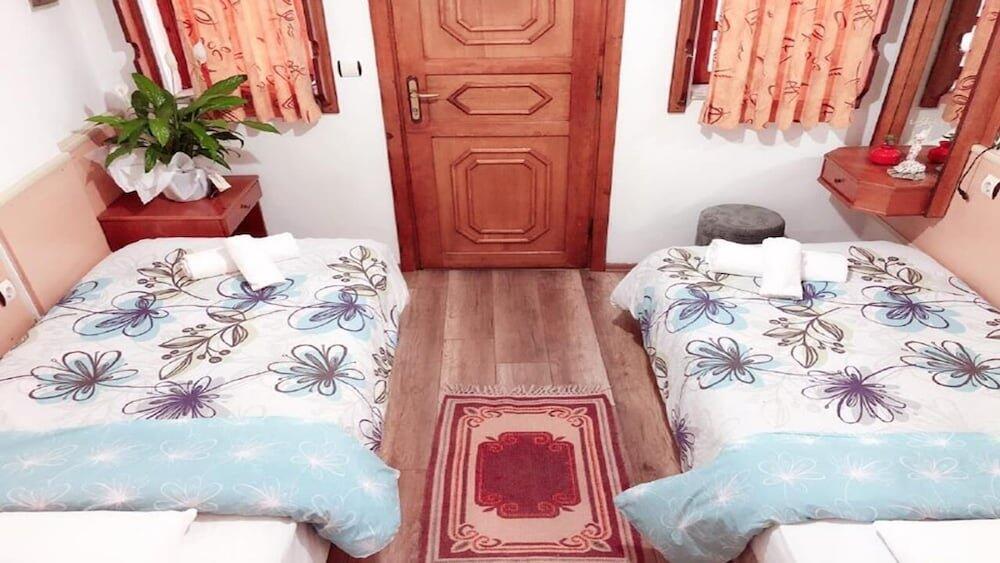 Foto de una habitación de Hotel Karyatit Kaleici