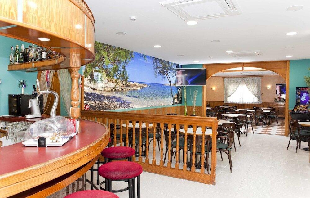 Foto de restauración de Hotel Playa Sol