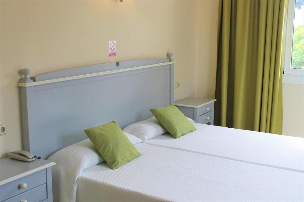 Foto de una habitación de Hotel Playa Sol