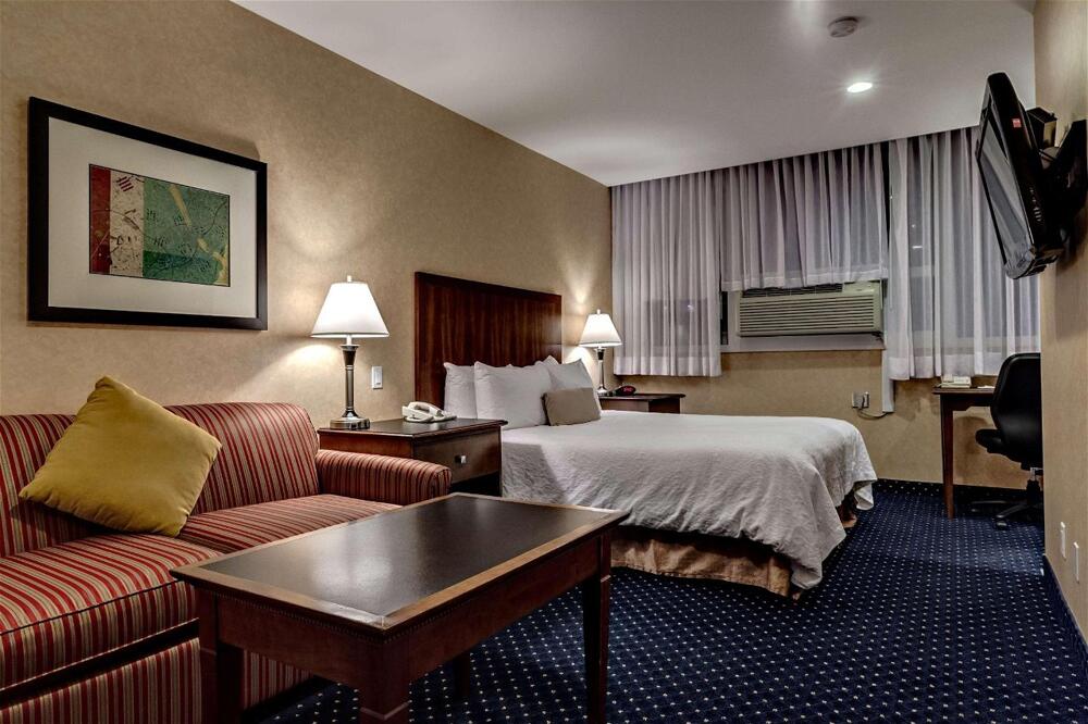 Foto de una habitación de Hotel Best Western Plus Suites Downtown Calgary
