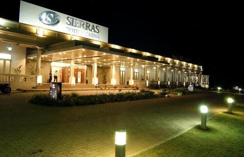 Foto del exterior de Howard Johnson Sierras Hotel y Casino Alta Gracia
