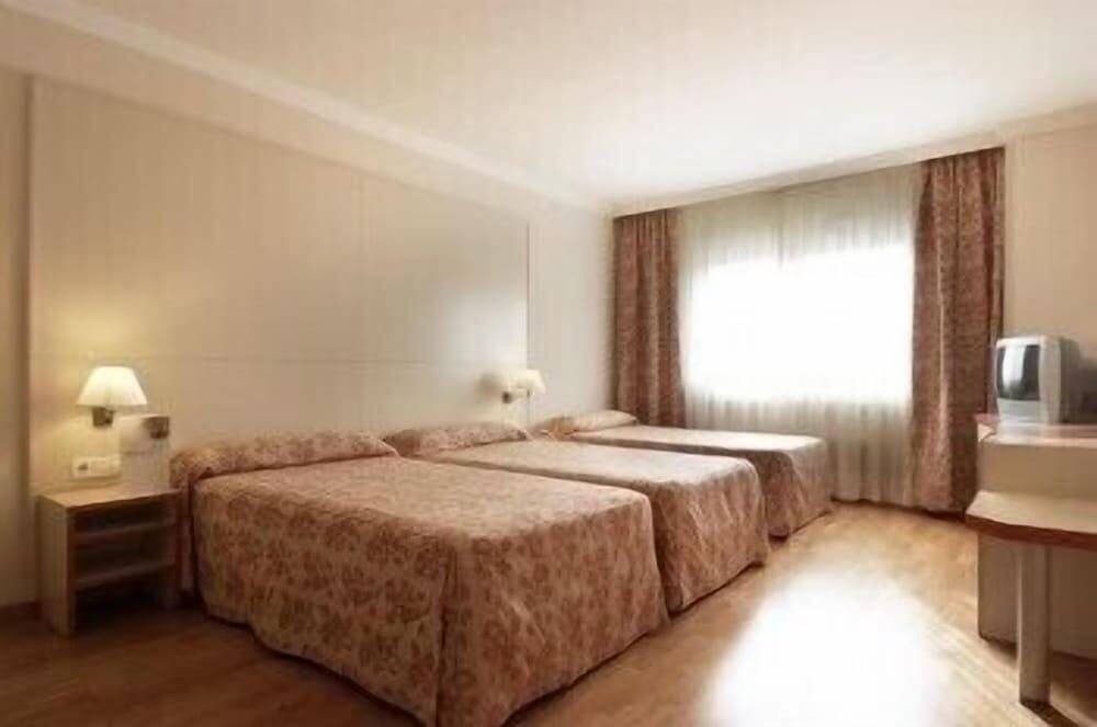 Foto de una habitación de Hotel Urpí