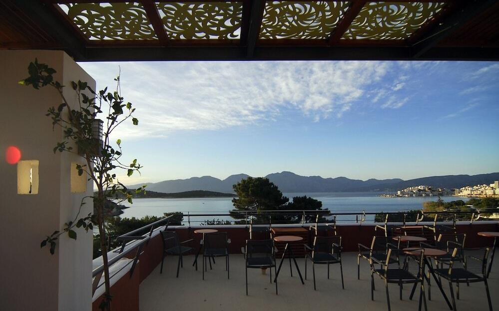 Foto del exterior de Lato Hotel