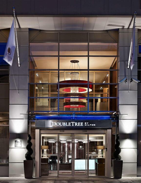 Foto del exterior de Hotel DoubleTree by Hilton London Victoria