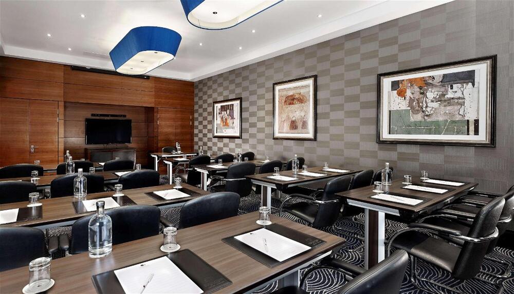 Foto general de Hotel DoubleTree by Hilton London Victoria