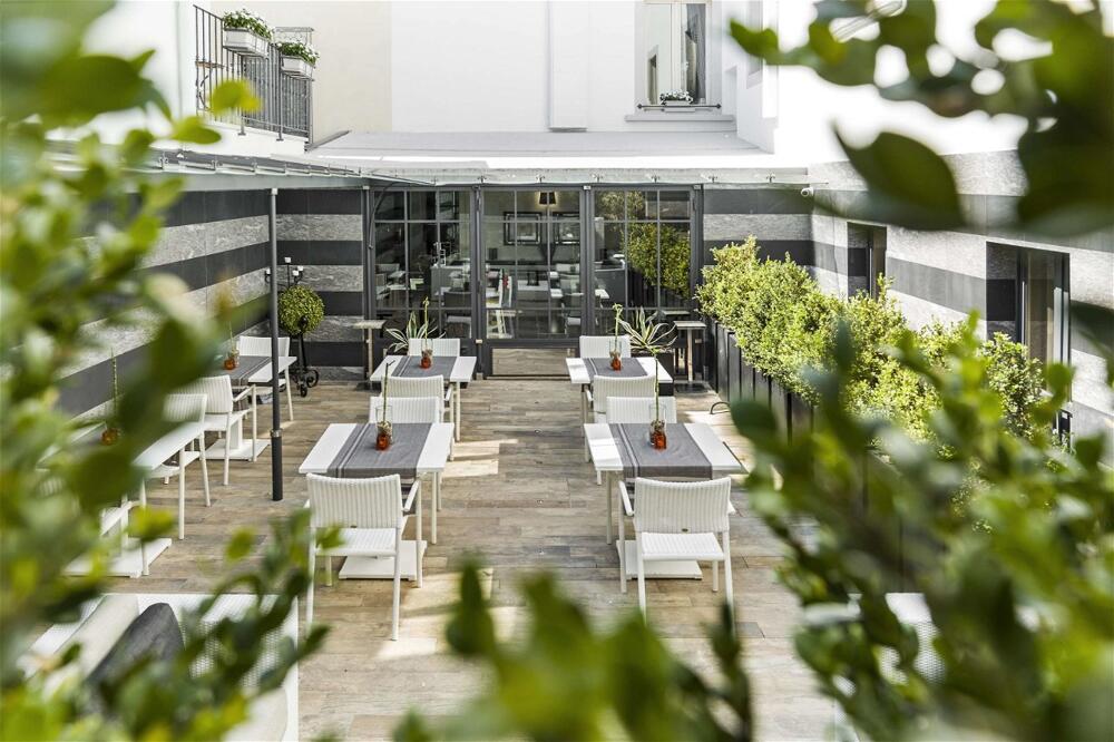 Foto de las zonas nobles de LHP Hotel River &amp;amp; SPA