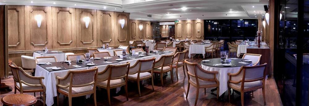 Foto de restauración de Hotel Wyndham Garden Santiago Kennedy
