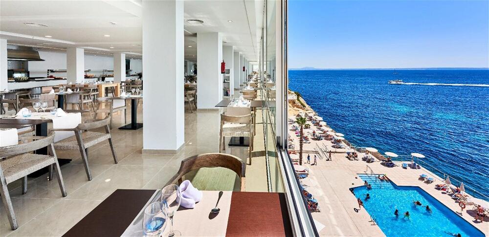Foto de restauración de Complejo Globales Cala Viñas Adults Only 16+