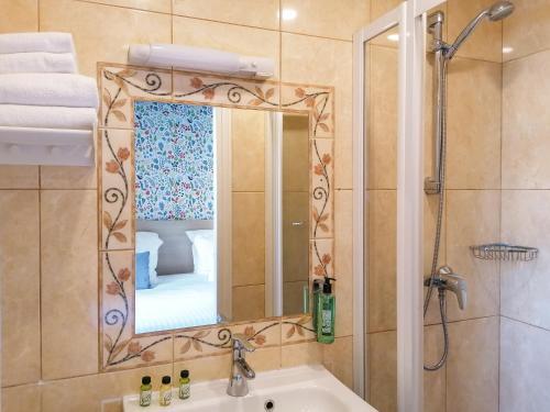 Foto del baño de Hôtel Du Centre