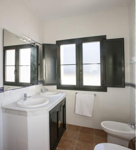 Foto del baño de Hotel Tugasa Sierra y Cal