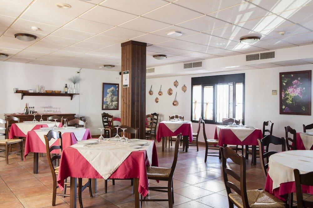 Foto de restauración de Hotel Tugasa Sierra y Cal