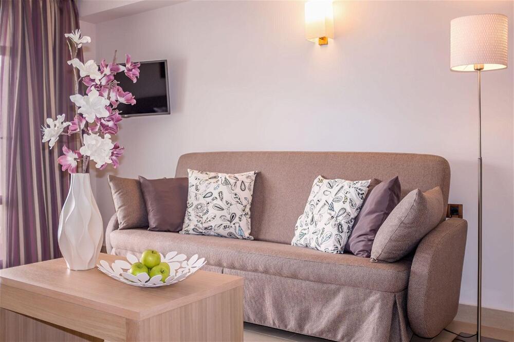 Foto de una habitación de Complejo Porto Platanias Beach Resort &amp;amp; Spa