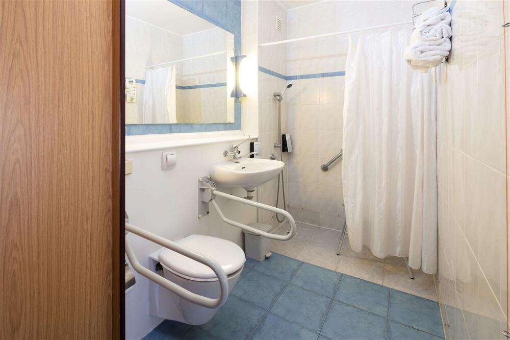 Foto del baño de Hotel Campanile Lisbon South - Setubal