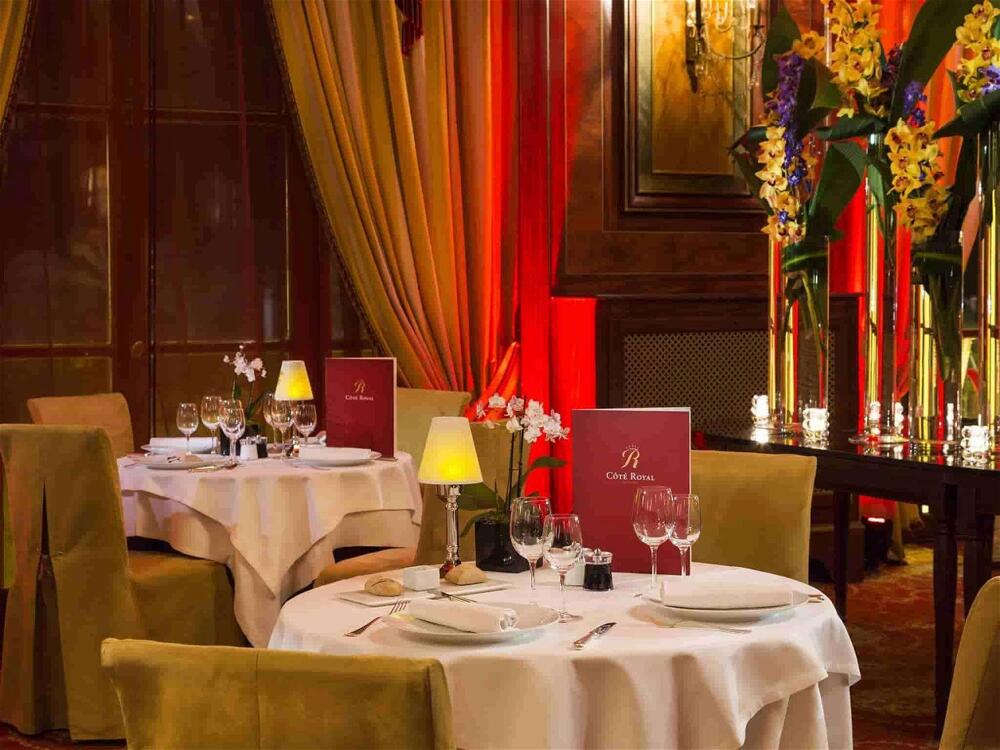 Foto de restauración de Hôtel Barrière Le Royal Deauville