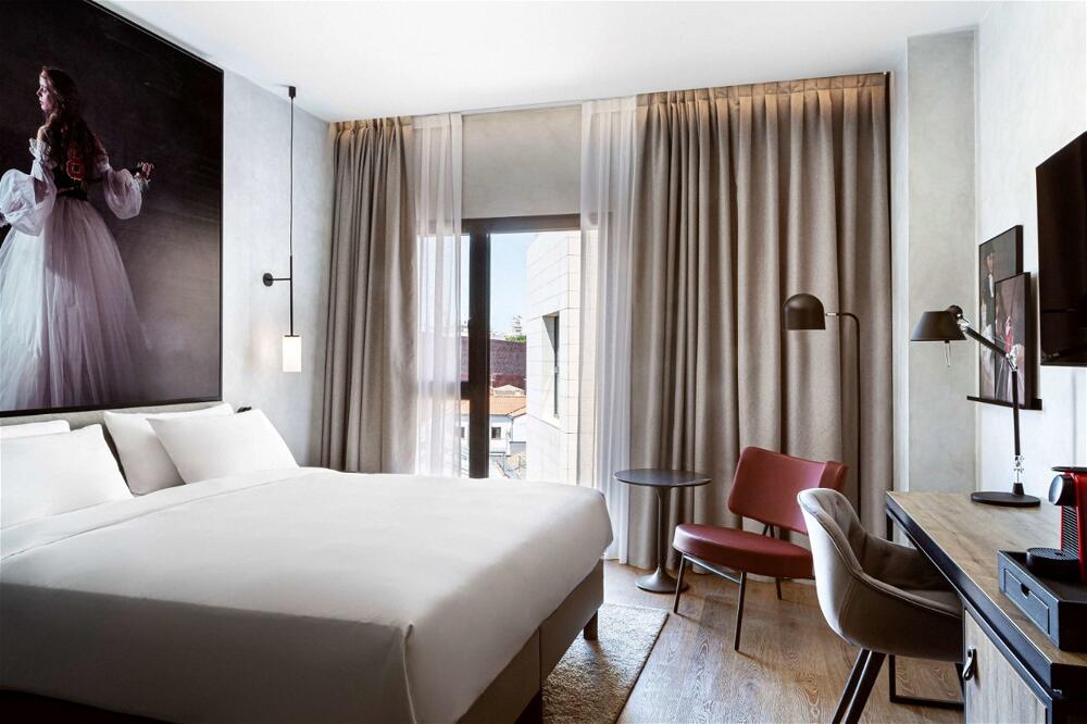 Foto de una habitación de Hotel Radisson RED Madrid