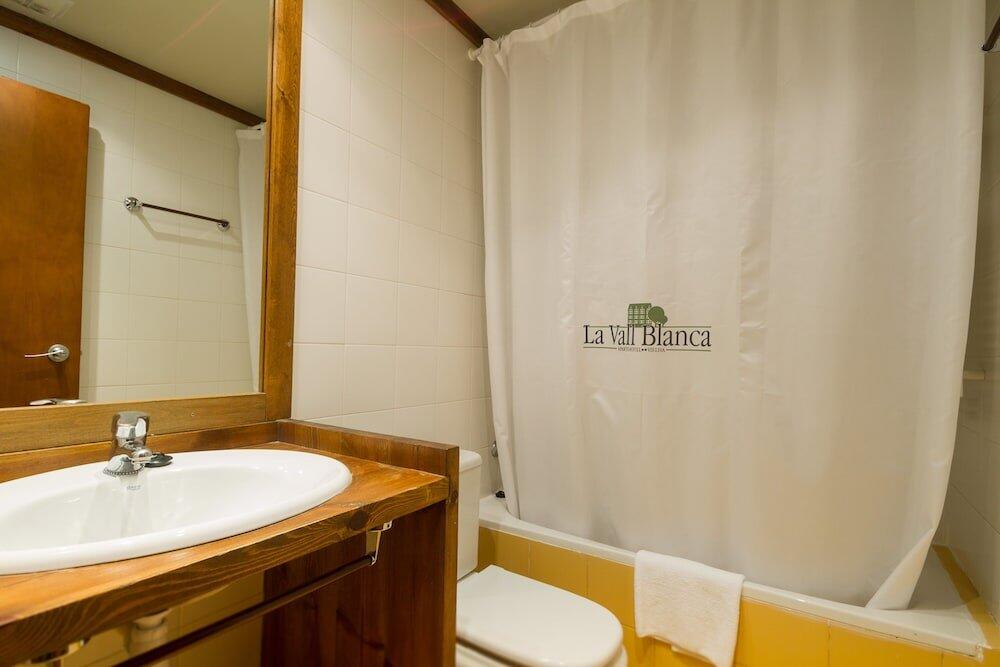 Foto del baño de Aparthotel La Vall Blanca