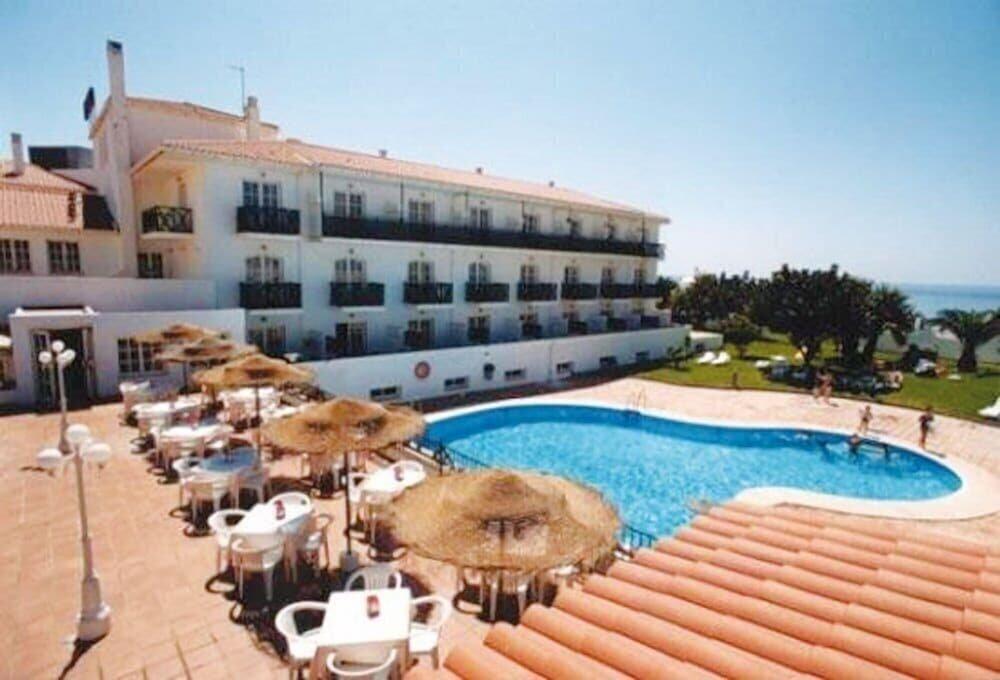 Foto de los servicios de Hotel ELE La Perla