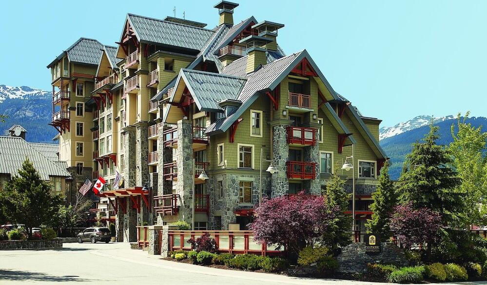 Foto del exterior de Pan Pacific Whistler Village Centre
