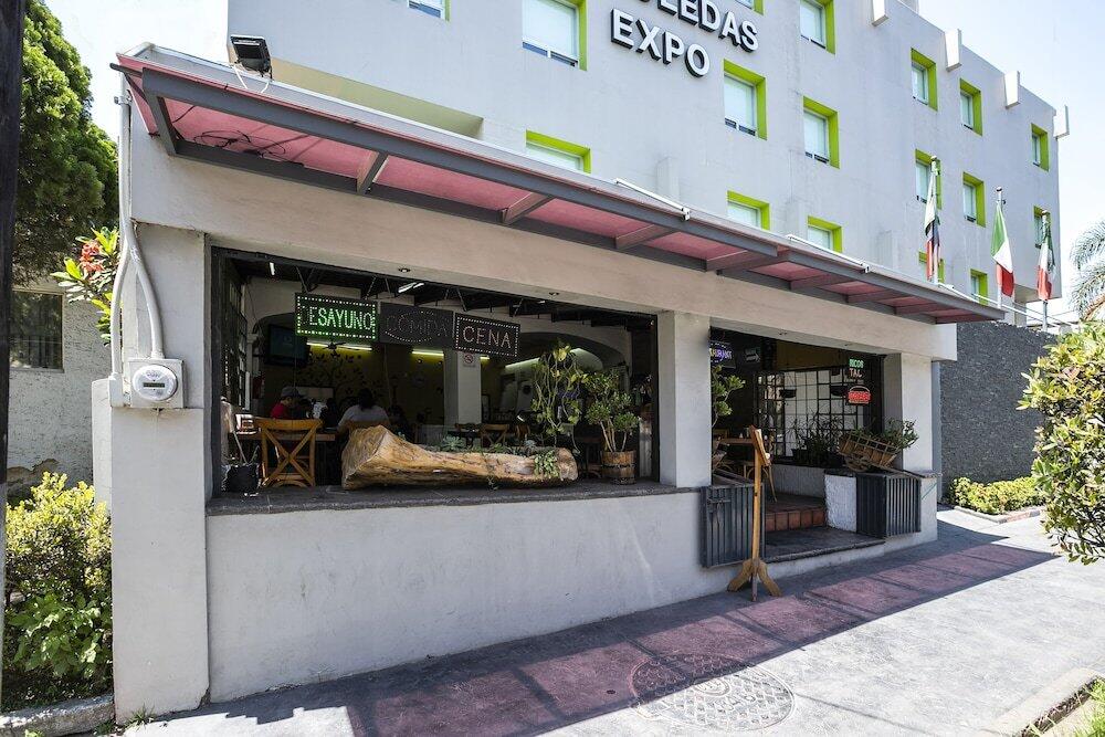 Foto del exterior de Hotel Arboledas Expo