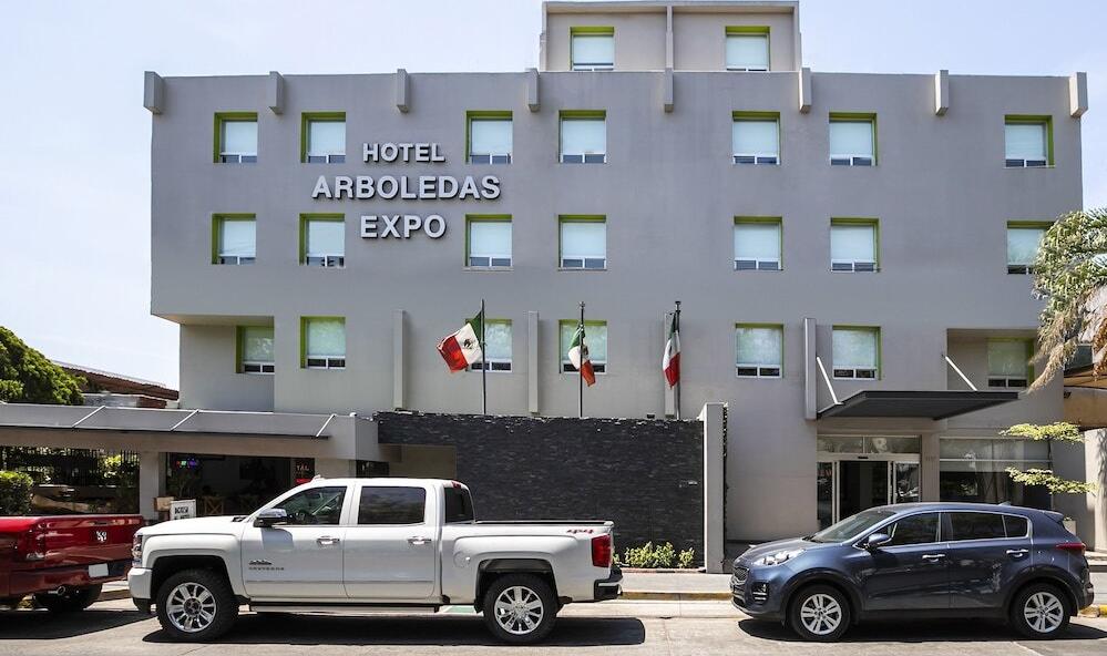 Foto del exterior de Hotel Arboledas Expo