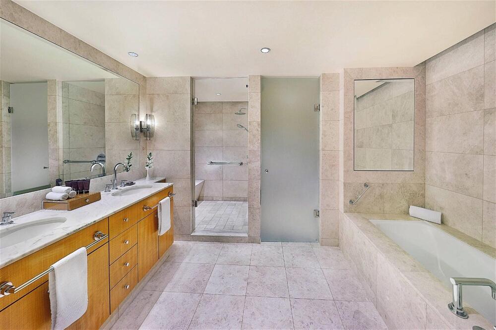 Foto del baño de Hotel The Ritz-Carlton, Dubai International Financial Centre