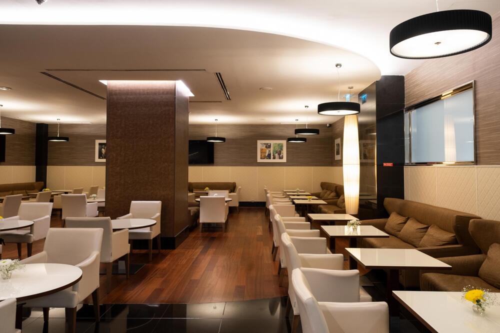 Foto de restauración de SANA Metropolitan Hotel