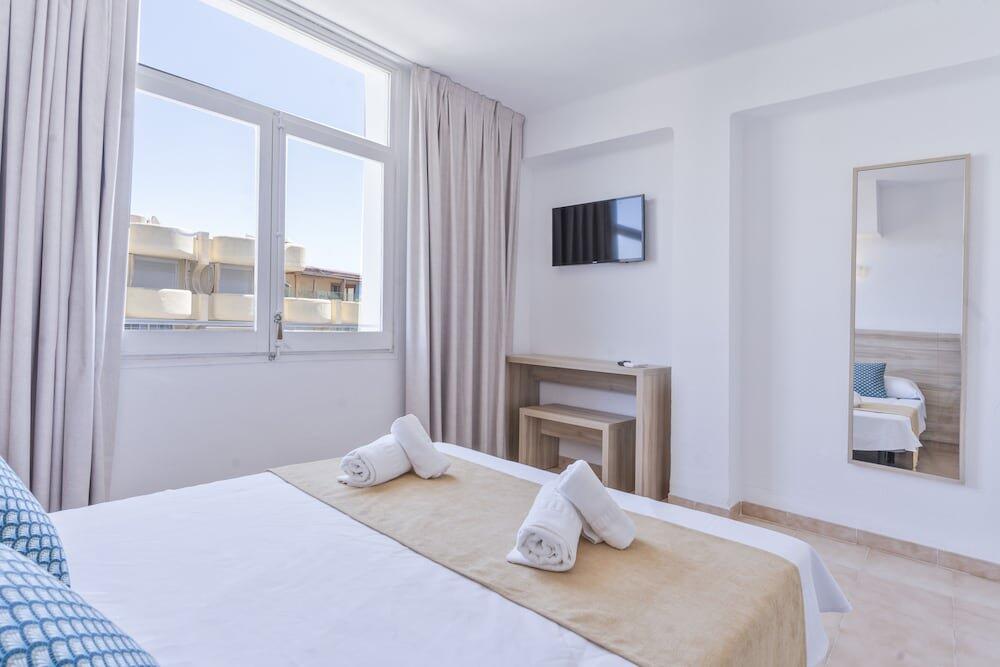 Foto de una habitación de Suncoast Ibiza Hotel - Adults Only -