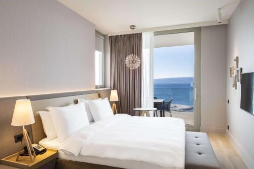 Foto de una habitación de Hotel Radisson Blu Resort &amp;amp; Spa, Split