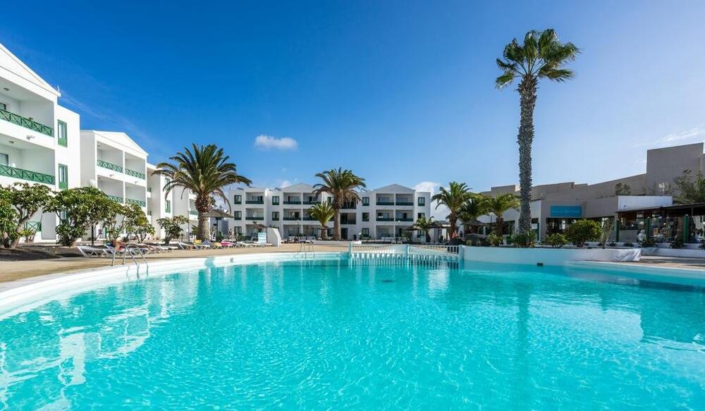 Foto general de Blue Sea Apartamentos Costa Teguise Beach