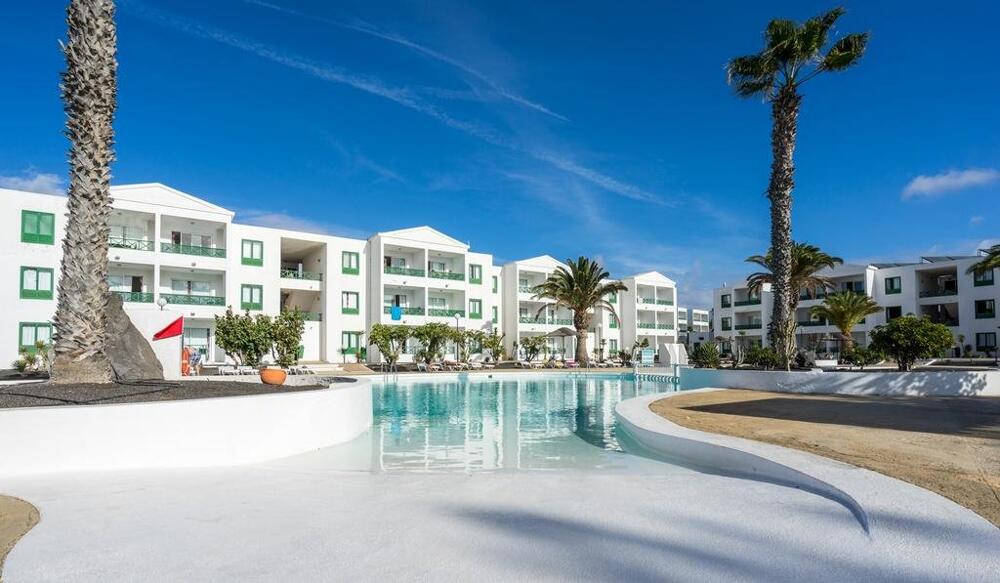 Foto general de Blue Sea Apartamentos Costa Teguise Beach