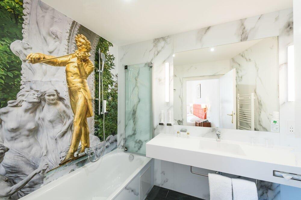 Foto del baño de Hotel Johann Strauss