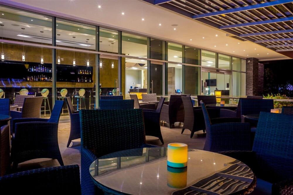 Foto de las zonas nobles de Hotel Four Points by Sheraton Barranquilla
