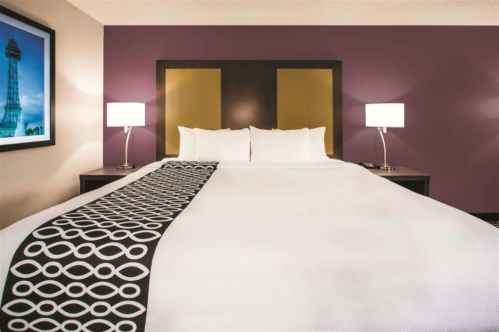 Foto de una habitación de Hotel La Quinta by Wyndham Cincinnati NE - Mason