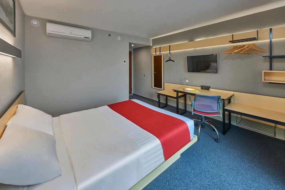 Foto de una habitación de Hotel City Express Monterrey Norte