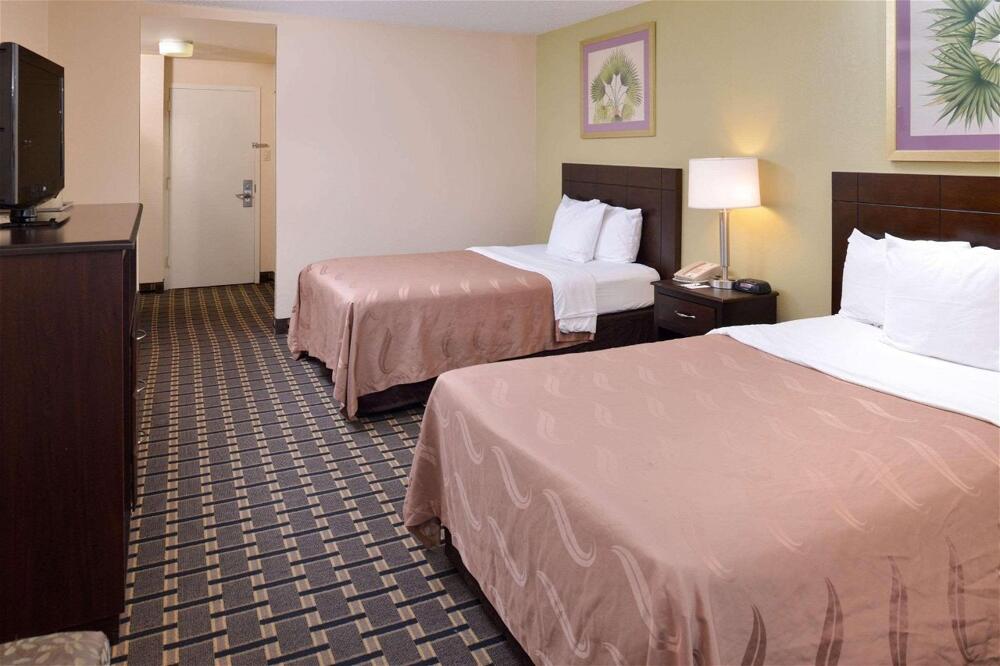 Foto de una habitación de Hotel Quality Inn &amp;amp; Suites Montebello - Los Angeles
