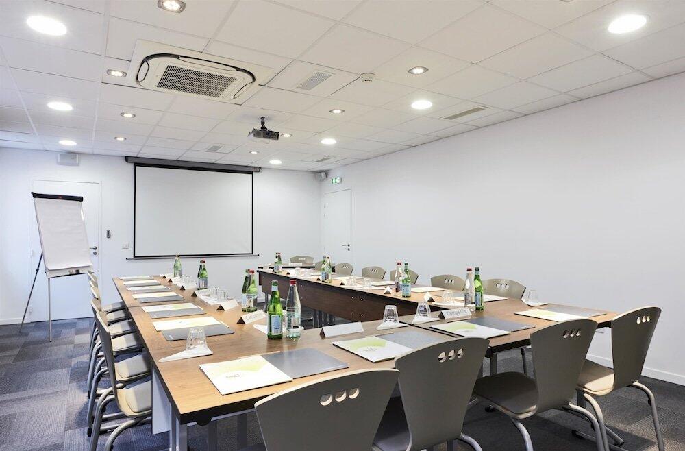 Foto de los servicios de Hotel Campanile Nancy Centre - Gare
