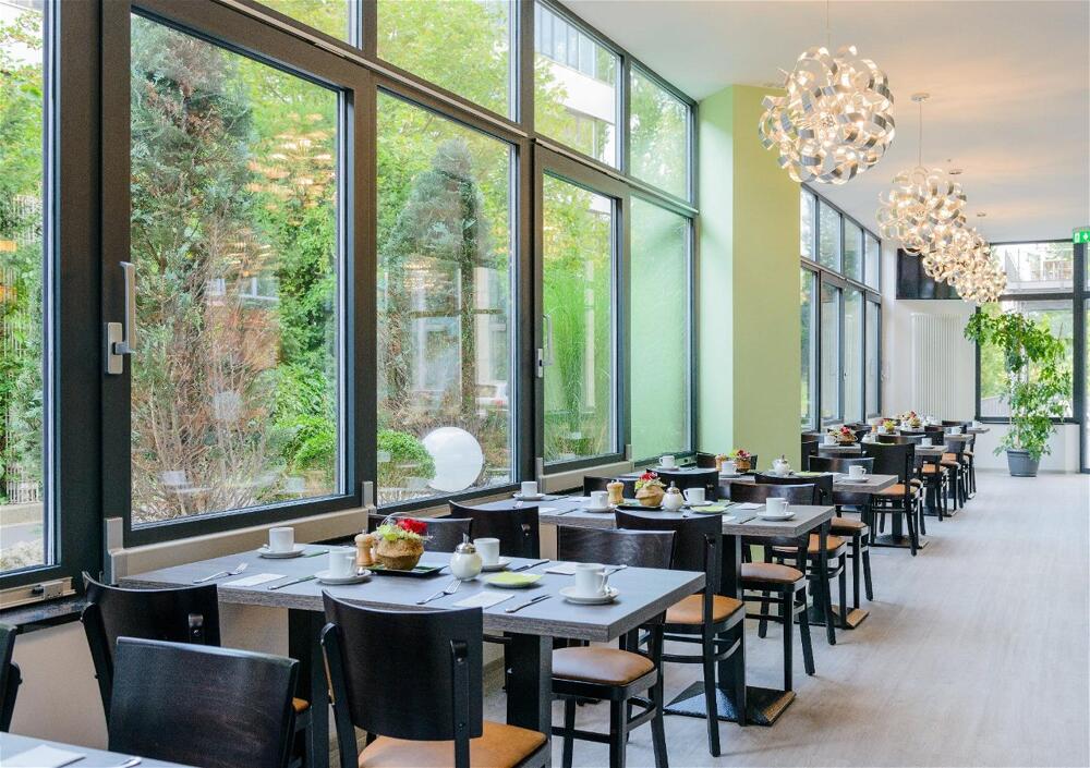 Foto de restauración de Novina Hotel Wöhrdersee Nürnberg City