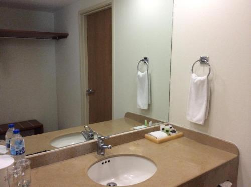 Foto del baño de Rivoli Select Hotel