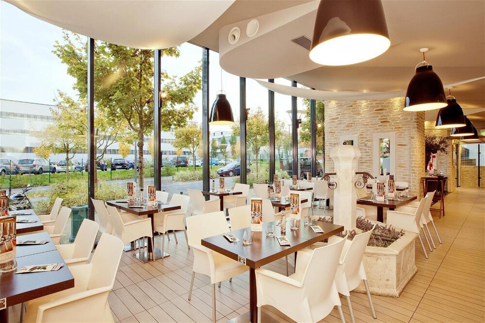 Foto de restauración de Aparthotel Residhome Paris-Massy