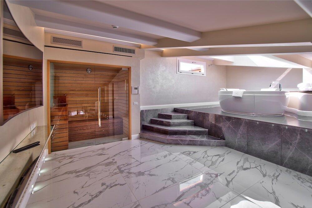Foto de los servicios de The Moon Boutique Hotel &amp;amp; Spa
