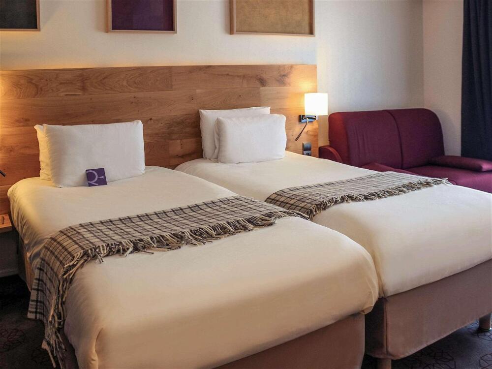 Foto de una habitación de Hotel Mercure Saint-Lary
