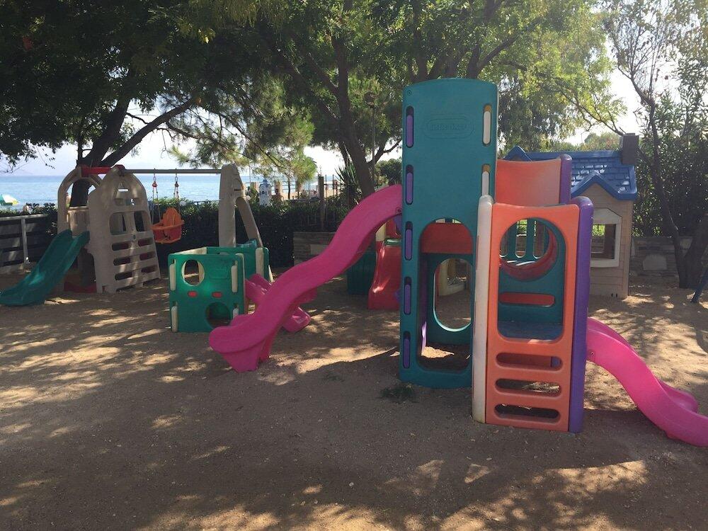 Foto de los servicios de Naias Beach Hotel