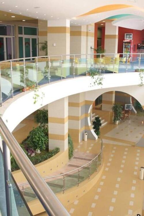 Foto de restauración de Trakia Plaza Hotel &amp;amp; Apartments