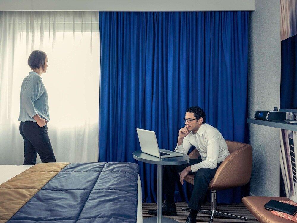 Foto de una habitación de Hotel Mercure Paris Massy Gare TGV