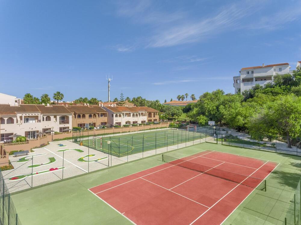 Foto de los servicios de Aparthotel Los Amigos Beach Club
