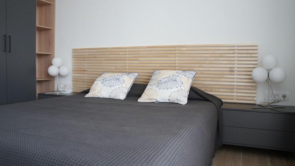 Foto de una habitación de Apartamentos La Roca Rentals