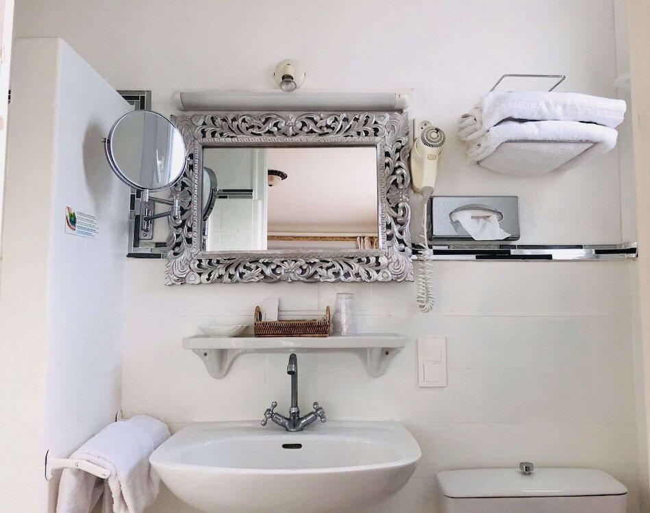 Foto de una habitación de Hôtel Le Pré Catelan